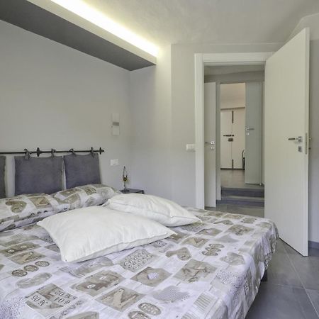 Casa Vacanze Vicolo Della Luna Ambra Екстер'єр фото